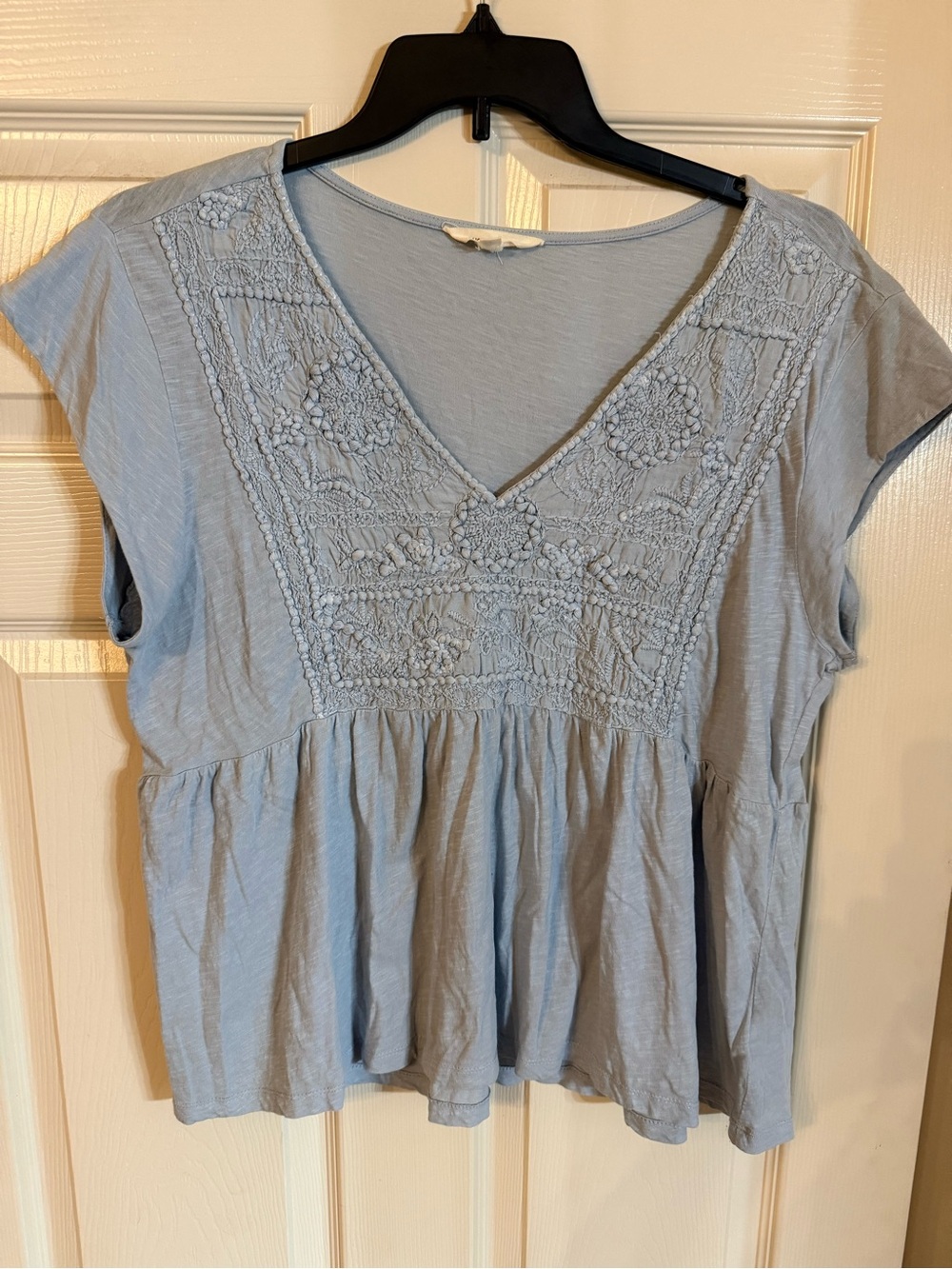 Lucky Brand Light Blue Embroidered V-Neck Tunic Top